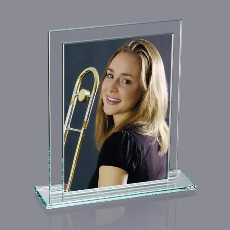 6" H x 4" W