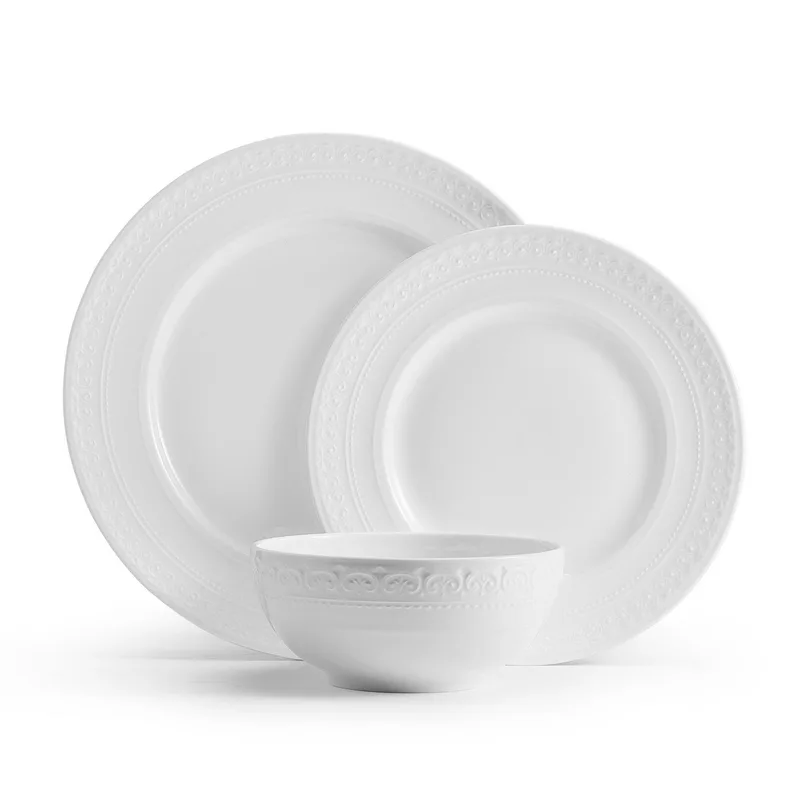 Mikasa Embossed Crown 18Pc Bone China Dinnerware Set