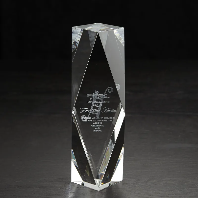Medium Chairmans 3D Crystal Award view 2