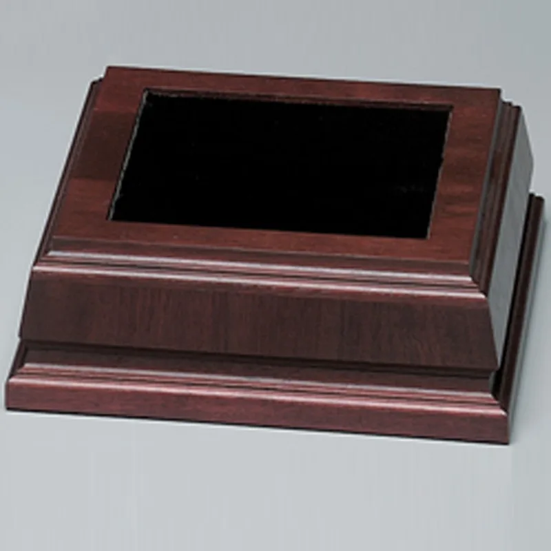 Royal Finish Base 7-3/4"