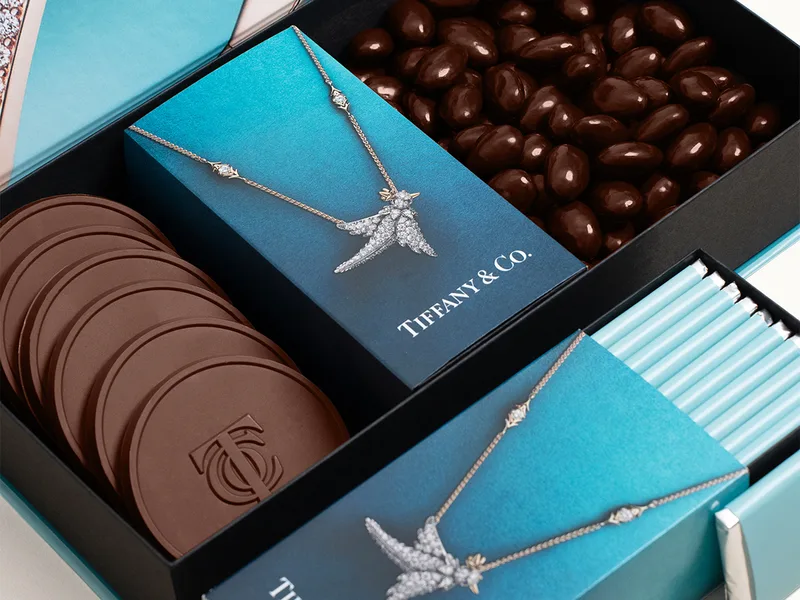Luxury Tasting Box with Custom Packaging view 6