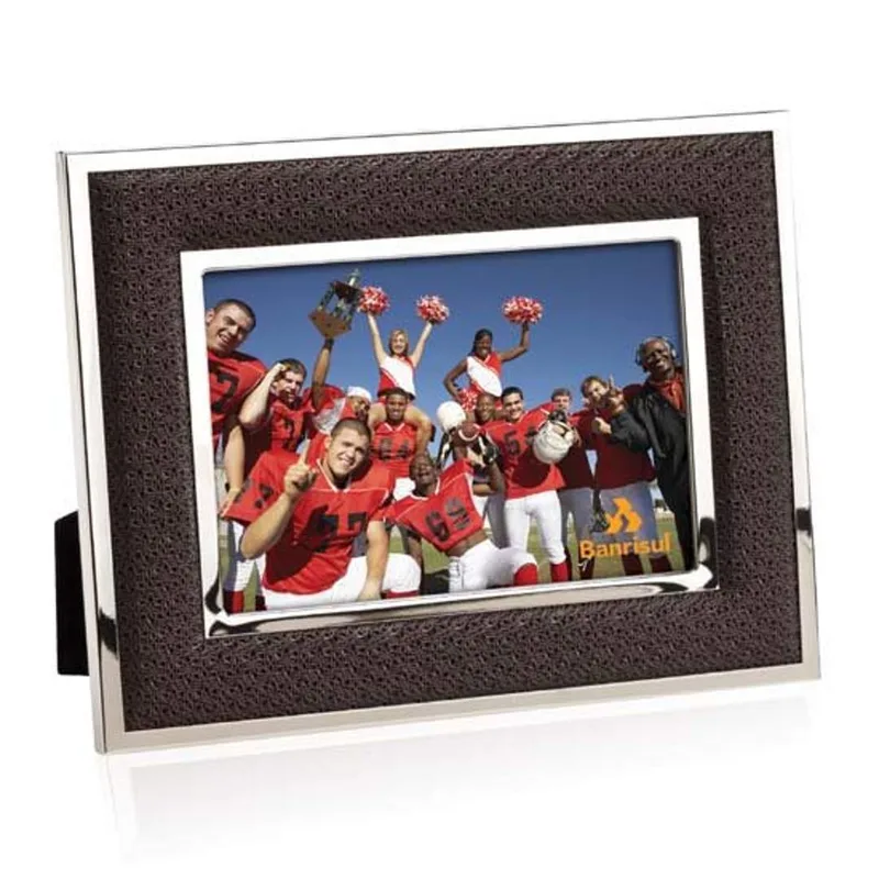 7.25" H x 9.25" W
