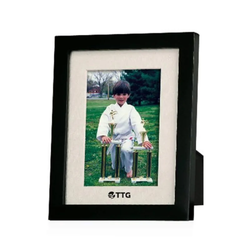 12.5" H x 10.5" W